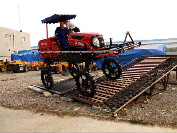 新型植保機(jī)械